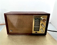 Vintage Realistic Radio Tested Works