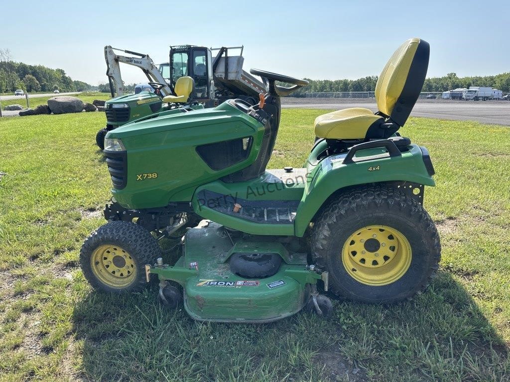 used 2015 John Deere X738 Lawn Mower | Live and Online Auctions on ...