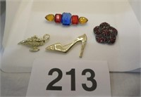 BROOCHES (NONE MARKED)