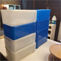 B325 Plastic storage boxes