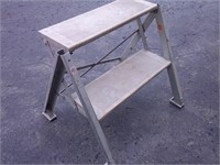 folding metal step stool