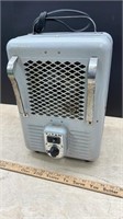 Titan Electric Heater. Tested Working. NO SHIPPING