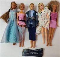 4 Barbies & 1 Ken Doll