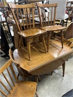 ETHAN ALLEN MAPLE TABLE WITH 5 CHAIRS & 3 LEAVES