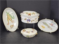 ROYAL WORCESTER EVESHAM GOLD PATTERN DISHES