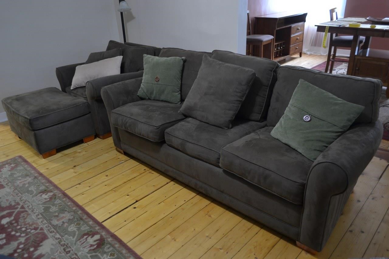 2: 2 pc living room set couch & chair w/ottoman