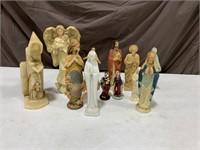 Nativity scene pieces and angles