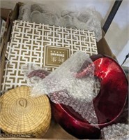 TRAY OF DÉCOR, ART DECO, BASKET, MISC