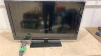 40' Samsung TV w/ Remote