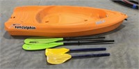 Sun Dolphin bali 6 kayak w/ 2 sets of paddles
