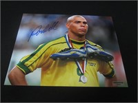 RONALDO NAZARIO SIGNED 8X10 PHOTO COA