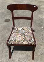 PRETTY ANTIQUE SIDE CHAIR