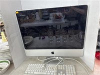 Apple desktop Computer