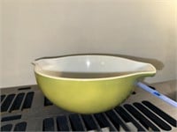 Pyrex Verde Cinderella Bowl  Lime Green Bowl