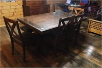 Dining Table w 4 Chairs & Bench