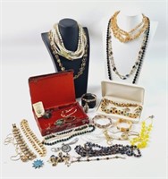 Vintage Jewelry: Florenza, Napier, CC