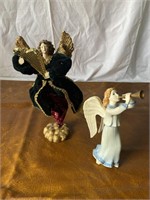 Coleport angel with trumpet & dancing angel