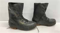 -Vintage US Army Airborne Bata Rubber Field Boots