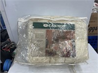 Cannon comforter queen/king size