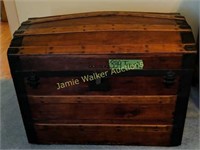 Restored Antique Dome Top Trunk. No Internal