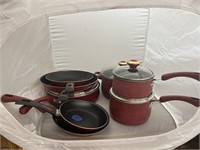 8 Pcs Non Stick Cookware - some Paula Deen