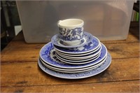 Churchill blue and white misc dishware