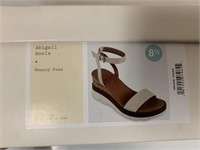 WOMENS SHOES SIZE 8.5 (OPEN BOX, NEW)