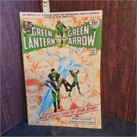 1971 DC Comic Green Arrow vs Green Lantern