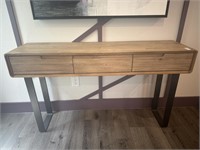 CONSOLE TABLE