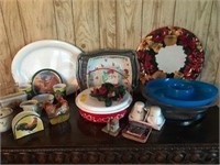 Assorted Serving Trays & Kitchen Decor