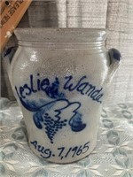 Williamsburg pottery crock
