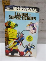 SHOWCASE SUPER HEROES