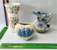 Haddon Hall Minton bone china vase ++