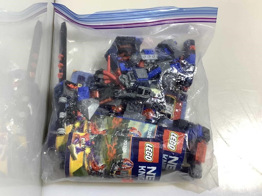 Bagged Lego Kit with manual. No box. Nexo