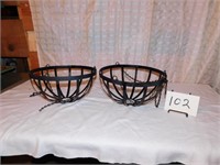 2 Wrought Iron Hanging Baskets (Bsmnt)