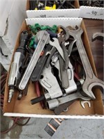 GROUP OF VARIOUS TOOLS