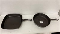 Wagner Ware- cast iron skillets- lot of 2