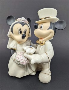 Mickey and Minnie Mouse Figurine