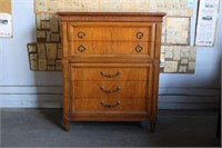 United Furniture Co Mid-Century Chest of Drawers