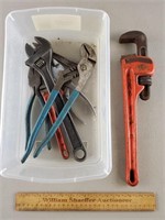 Crescent Wrenches, Pipe Wrenches & Pliers