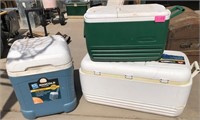 Q - LOT OF 3 COOLERS (Y135)