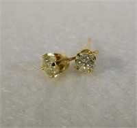 14kt Diamond Stud Earrings
