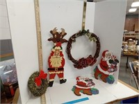 Wood Santa's & Wreaths
