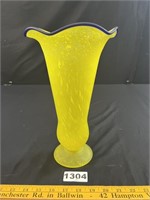 Art Glass Yellow Glass Vase