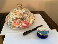 Ceramic flower dish, Wedgewood pill box