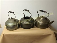 LOT - 3 VINTAGE LARGE STOVETOP KETTLES