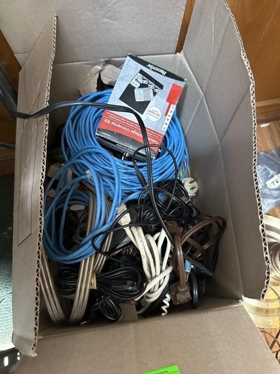 LARGE BOX OF CORDS / NETWORKING CORDS