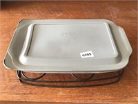 Glass Pyrex baking dish and stand