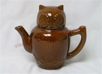 Vintage Stoneware / Pottery Owl Teapot / Tea Pot