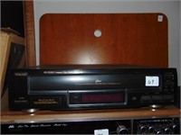 Teac PD-D1220 Compact Disc Multi Player